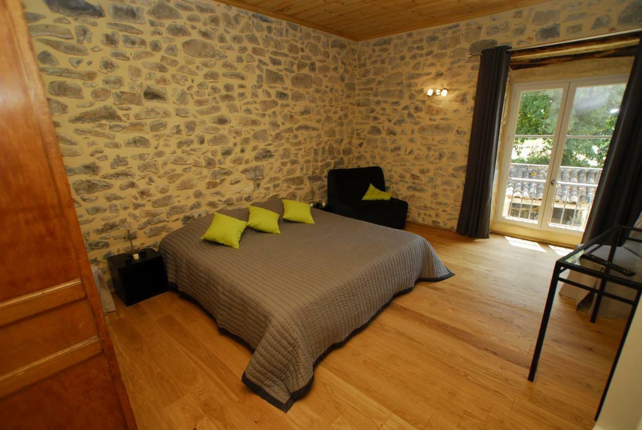 Le Coing Des Vignes Bed & Breakfast Mauressargues Eksteriør bilde