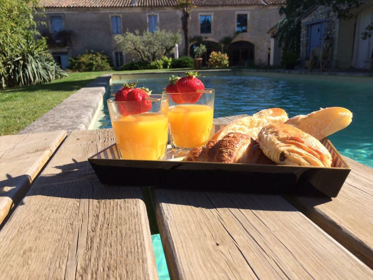 Le Coing Des Vignes Bed & Breakfast Mauressargues Eksteriør bilde